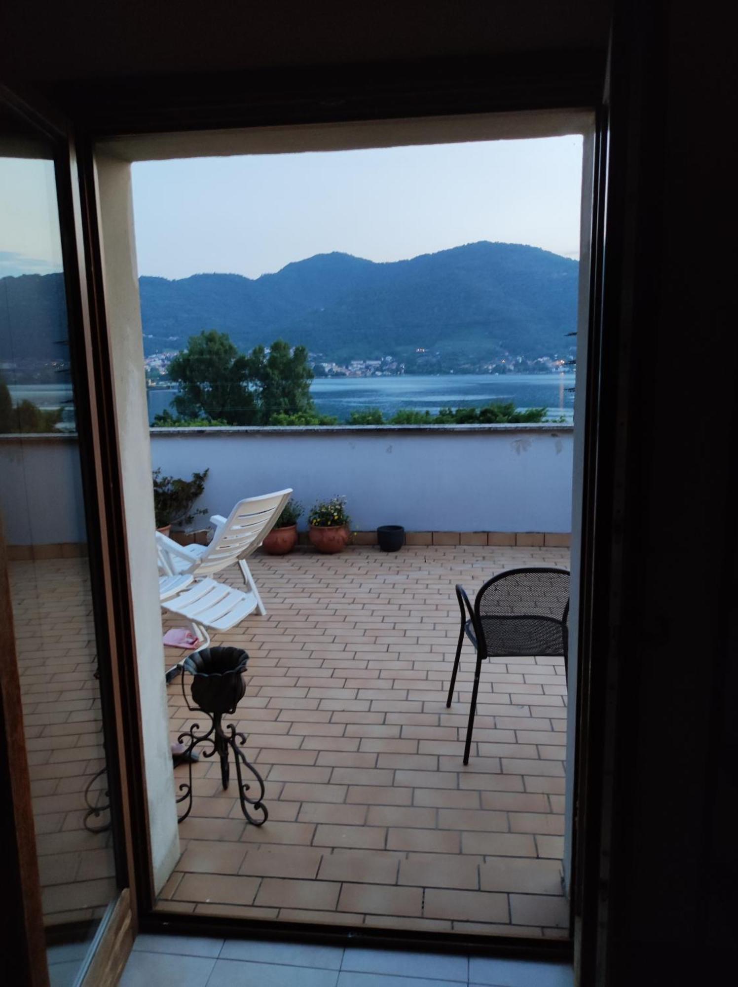 Terrazzo Sul Lago Lecco Bagian luar foto