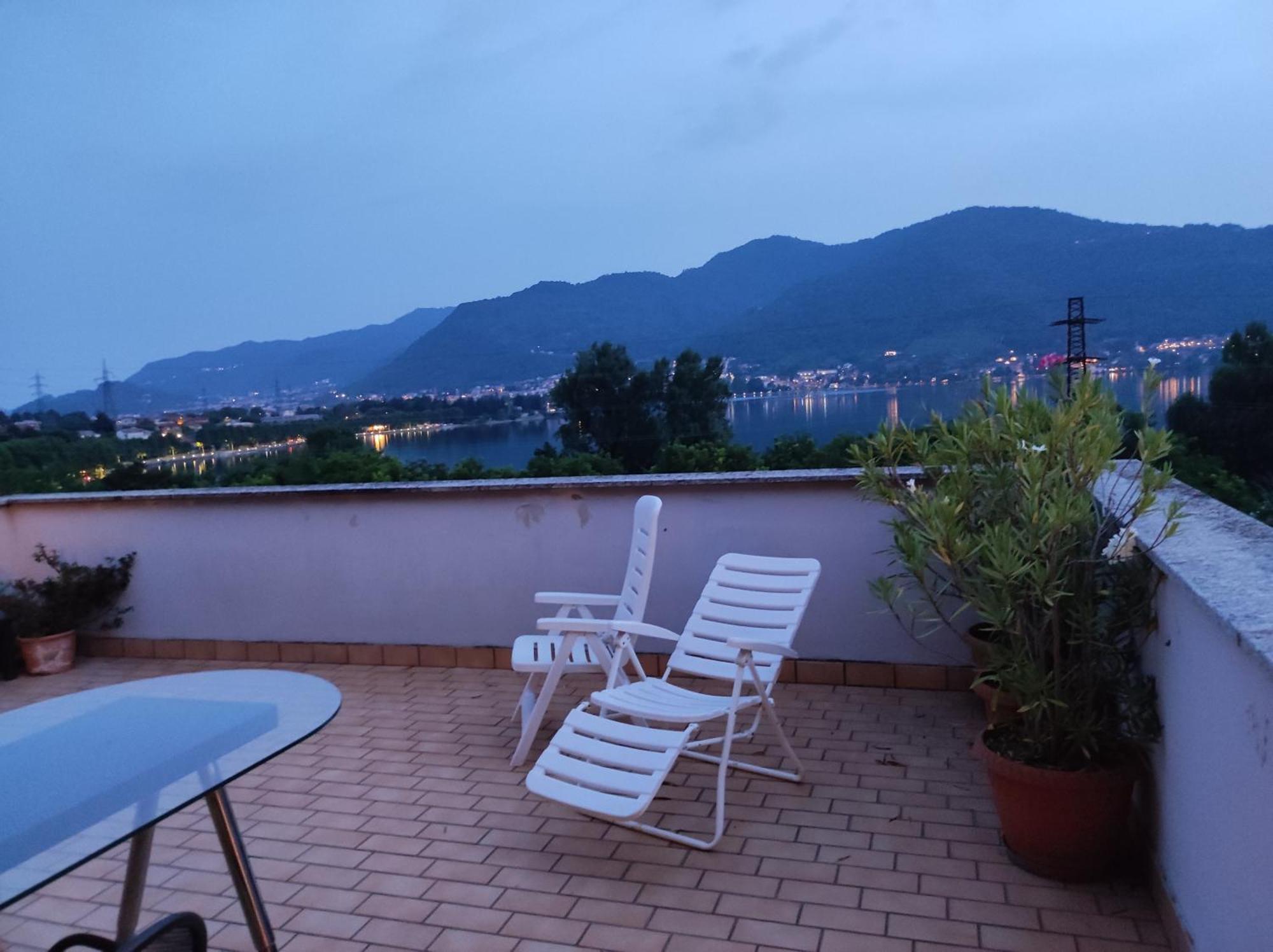 Terrazzo Sul Lago Lecco Bagian luar foto