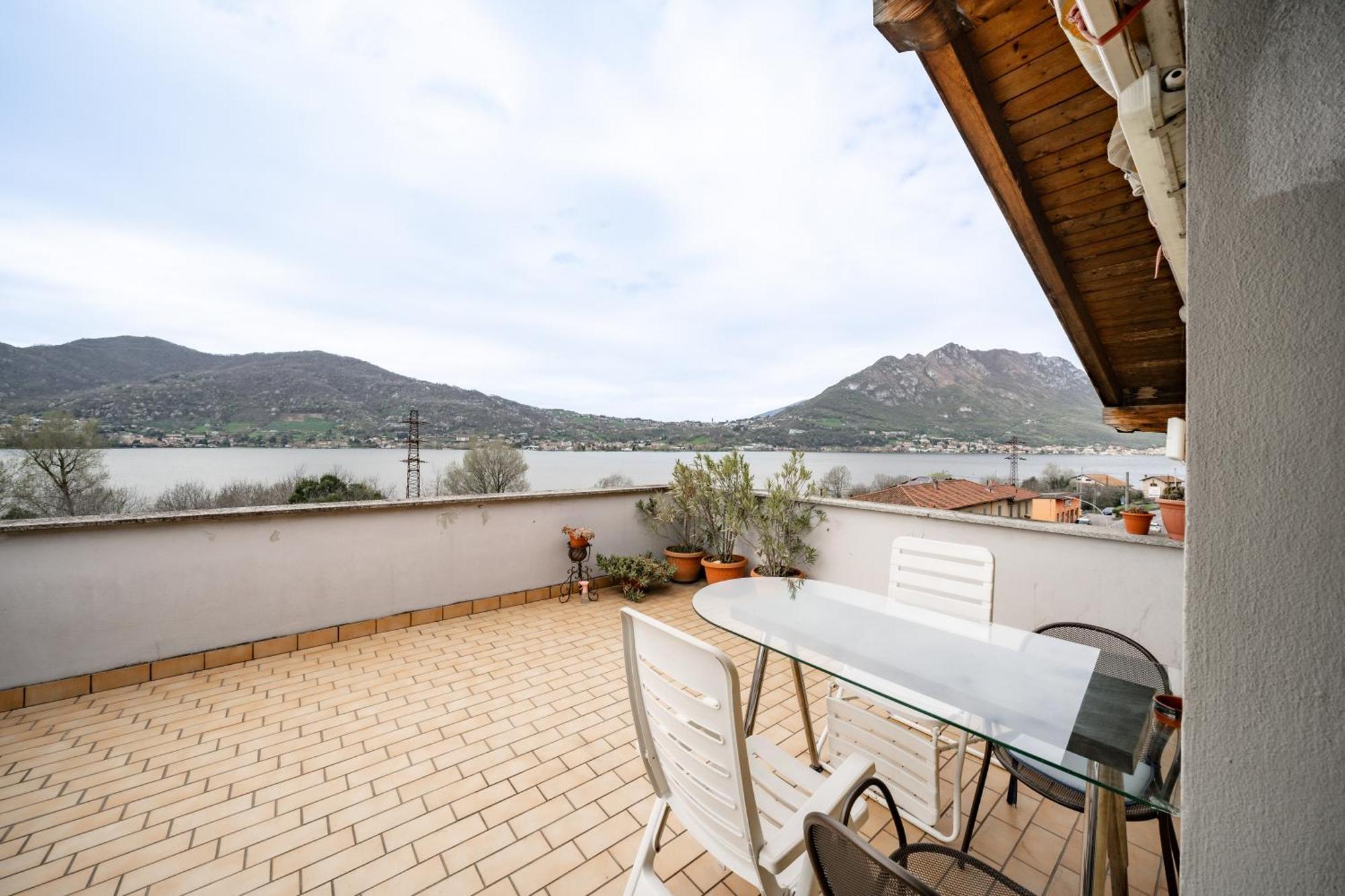 Terrazzo Sul Lago Lecco Bagian luar foto